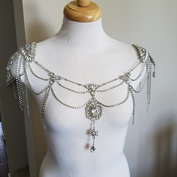 Rhinestone Shoulder Jewelry - New - Picture 3 of 6